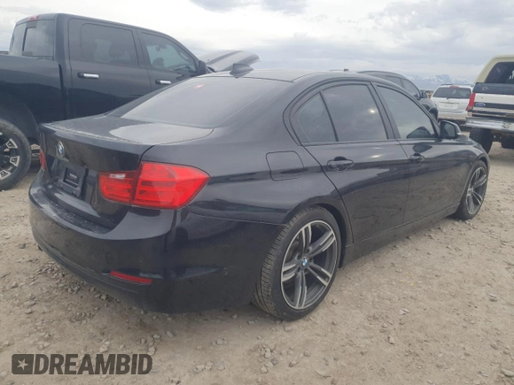 2015 BMW 3 Series 328i xDrive with VIN WBA3B3G58FNT68543, listed as a Copart auction lot 55594725 with 86,909 mi miles and Salvage title. Bid and sale history available at DreamBid. Image 3.