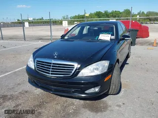 2009 Mercedes-Benz S-Class 5.5L V8 with VIN WDDNG86X19A239123, listed as a IAAI auction lot 41981456 with 120,975 mi miles. Bid and sale history available at carsss.com. Image 6.