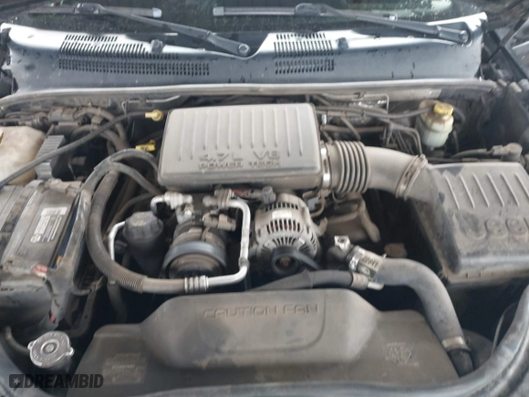 2004 Jeep Grand Cherokee Laredo with VIN 1J4GX48N94C435700, listed as a IAAI auction lot 41809624 with 147,413 mi miles. Bid and sale history available at carsss.com. Image 10.