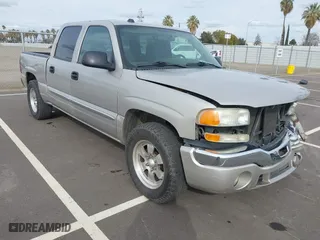 2004 GMC Sierra 1500 Crew Cab SLE with VIN 2GTEK13T341371997, listed as a IAAI auction lot 41495241 with 218,333 mi miles. Bid and sale history available at carsss.com. Image 1.