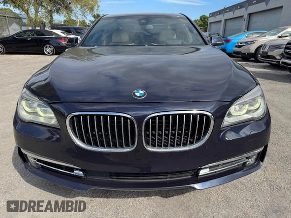 2015 BMW 7 Series 750i xDrive with VIN WBAYB6C5XFD965910, listed as a Copart auction lot 47488765 with 173,486 mi miles and Salvage Title. Bid and sale history available at carsss.com. Image 5.