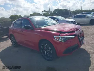 2022 Alfa Romeo Stelvio Ti with VIN ZASPAKBN7N7D31857, listed as a IAAI auction lot 41538106 with 35,414 mi miles. Bid and sale history available at carsss.com. Image 1.