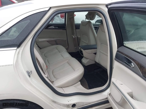 2016 Lincoln MKZ with VIN 3LN6L2J94GR604912, listed as a IAAI auction lot 41563878 with 110,595 mi miles. Bid and sale history available at carsss.com. Image 8.