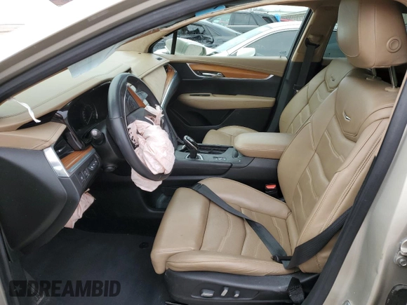 2017 Cadillac XT5 Platinum AWD with VIN 1GYKNFRS7HZ100180, listed as a Copart auction lot 85314924 with 52,093 mi miles and Salvage Title. Bid and sale history available at DreamBid. Image 7.