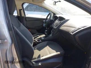 2013 Ford Focus SE with VIN 1FADP3K29DL162071, listed as a IAAI auction lot 41883318 with 170,911 mi miles. Bid and sale history available at carsss.com. Image 5.