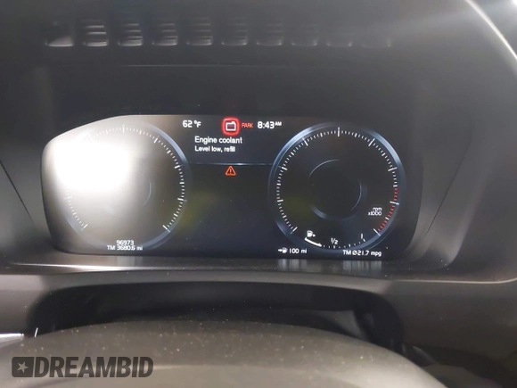 2019 Volvo XC90 Momentum with VIN YV4A22PK3K1452939, listed as a IAAI auction lot 41359960 with 96,973 mi miles. Bid and sale history available at carsss.com. Image 7.