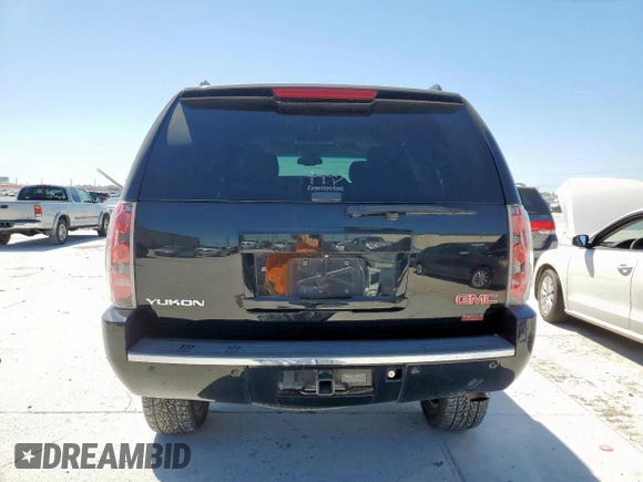 2014 GMC Yukon Denali with VIN 1GKS2EEF2ER173989, listed as a Copart auction lot 50185925 with 176,586 mi miles and Clean Title. Bid and sale history available at carsss.com. Image 6.