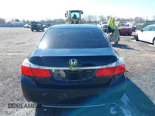 2014 Honda Accord LX with VIN 1HGCR2F33EA217173, listed as a IAAI auction lot 41732188 with 245,003 mi miles and . Bid and sale history available at carsss.com. Image 16.