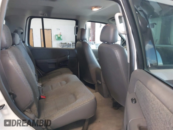 2004 Ford Explorer XLS z VIN 1FMZU72K84UB18388, wystawiony jako IAAI lot #42066508 z przebiegiem 163 416 mil mil oraz . Historia ofert i sprzedaży dostępna na DreamBid. Obrazek 8.