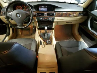 2008 BMW 3 Series 328xi with VIN WBAVC73548KP37440, listed as a Copart auction lot 55354075 with 156,000 mi miles and Salvage title. Bid and sale history available at DreamBid. Image 8.
