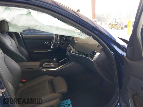 2019 BMW 3 Series 330i z VIN WBA5R1C51KAJ99658, wystawiony jako IAAI lot #42158041 z przebiegiem Nie podano mil oraz . Historia ofert i sprzedaży dostępna na DreamBid. Obrazek 5.
