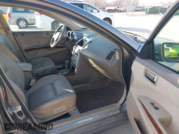 2006 Nissan Maxima 3.5 SL with VIN 1N4BA41E86C843190, listed as a IAAI auction lot 41485367 with 215,730 mi miles. Bid and sale history available at carsss.com. Image 5.