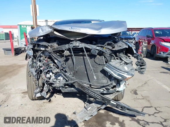 2020 Jeep Grand Cherokee Summit z VIN 1C4RJFJG2LC173184, wystawiony jako IAAI lot #41343182 z przebiegiem 70 192 mil mil oraz . Historia ofert i sprzedaży dostępna na DreamBid. Obrazek 12.