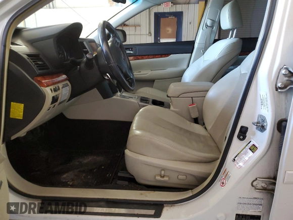 2012 Subaru Legacy Limited z VIN 4S3BMBK6XC3036730, wystawiony jako Copart lot #49418205 z przebiegiem Nie podano mil oraz Szkoda całkowita • Salvage title. Historia ofert i sprzedaży dostępna na DreamBid. Obrazek 7.