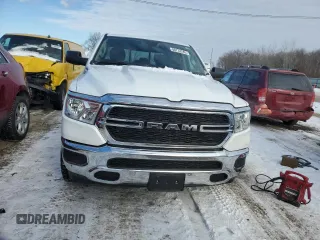 2019 Ram 1500 Tradesman z VIN 1C6SRFCT4KN552279, wystawiony jako Copart lot #88733245 z przebiegiem 28 561 mil mil oraz Szkoda całkowita • Salvage title. Historia ofert i sprzedaży dostępna na DreamBid. Obrazek 5.