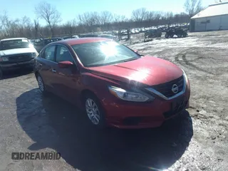 2016 Nissan Altima SR with VIN 1N4AL3AP8GC133452, listed as a IAAI auction lot 41743769 with 194,640 mi miles and . Bid and sale history available at carsss.com. Image 1.