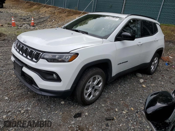 2025 Jeep Compass Latitude с VIN 3C4NJDBN6ST547007, выставлен на аукционе Copart как лот 59798085 с пробегом 6 475 миль миль и На запчасти • Non repairable. История ставок и продаж доступна на DreamBid. Изображение 1.