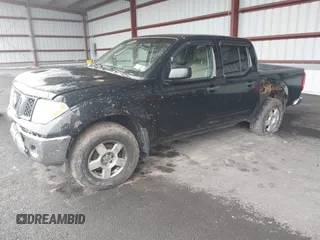 2006 Nissan Frontier SE z VIN 1N6AD07W06C420090, wystawiony jako IAAI lot #41999474 z przebiegiem 112 400 mil mil oraz . Historia ofert i sprzedaży dostępna na DreamBid. Obrazek 2.