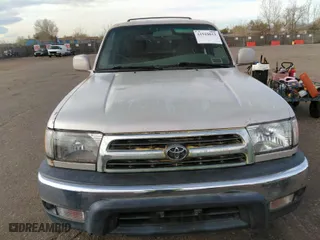 2000 Toyota 4Runner SR5 with VIN JT3GN86R5Y0138699, listed as a IAAI auction lot 41910813 with 188,852 mi miles. Bid and sale history available at carsss.com. Image 6.
