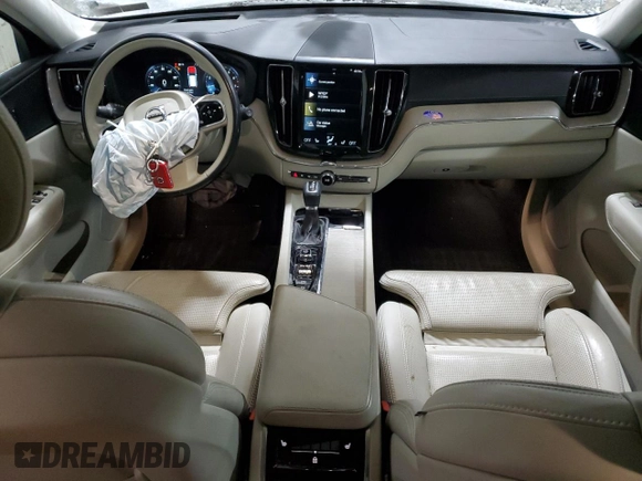 2018 Volvo XC60 Inscription with VIN YV4A22RL0J1025920, listed as a Copart auction lot 41973305 with 90,163 mi miles and Salvage Title. Bid and sale history available at DreamBid. Image 8.