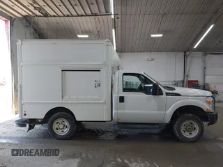 2016 Ford Super Duty F-250 SRW XL with VIN 1FDBF2B66GED17519, listed as a IAAI auction lot 41972443 with 333,161 mi miles. Bid and sale history available at carsss.com. Image 13.