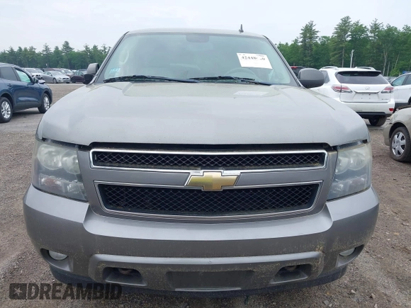 2009 Chevrolet Tahoe 2LT z VIN 1GNFK23069R250256, wystawiony jako IAAI lot #42448620 z przebiegiem 207 255 mil mil oraz . Historia ofert i sprzedaży dostępna na DreamBid. Obrazek 12.