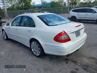 2008 Mercedes-Benz E-Class Luxury 3.5L with VIN WDBUF87XX8B263600, listed as a IAAI auction lot 41710474 with 1 mi miles. Bid and sale history available at carsss.com. Image 3.