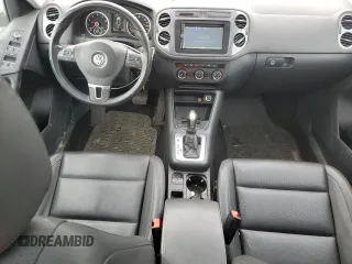 2013 Volkswagen Tiguan SEL with VIN WVGBV3AX2DW058147, listed as a Copart auction lot 47110285 with 156,145 mi miles and Salvage Title. Bid and sale history available at DreamBid. Image 8.