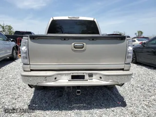 2006 Chevrolet Silverado 1500 LT1 with VIN 2GCEK13T961140492, listed as a Copart auction lot 53317345 with 145,724 mi miles and Salvage Title. Bid and sale history available at carsss.com. Image 6.