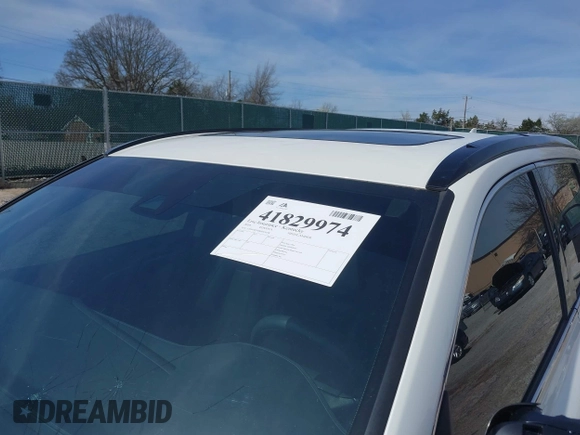 2019 Toyota Highlander SE with VIN 5TDJZRFH0KS620178, listed as a IAAI auction lot 41829974 with 73,701 mi miles. Bid and sale history available at carsss.com. Image 17.