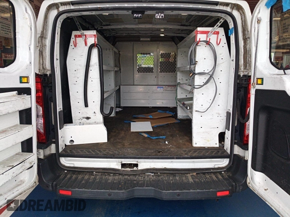 2016 Ford Transit Cargo с VIN 1FTYE1YM1GKB15531, выставлен на аукционе IAAI как лот 42786358 с пробегом 145 600 миль миль и . История ставок и продаж доступна на DreamBid. Изображение 33.