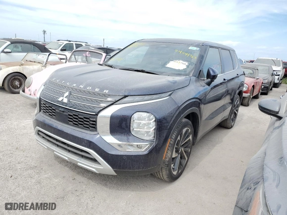 2023 Mitsubishi Outlander SE with VIN JA4J3UA81PZ058559, listed as a Copart auction lot 46662505 with 956 mi miles and Non Repairable. Bid and sale history available at carsss.com. Image 1.