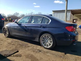 2015 BMW 3 Series 328i xDrive z VIN WBA3B5C55FF962857, wystawiony jako Copart lot #52691015 z przebiegiem 129 523 mil mil oraz Nie do naprawy • Non repairable. Historia ofert i sprzedaży dostępna na DreamBid. Obrazek 2.