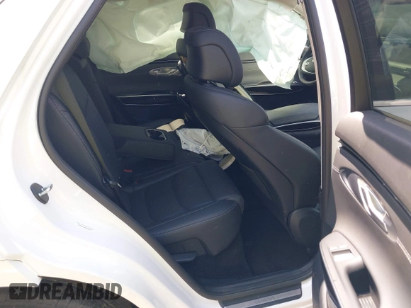 2025 Genesis GV70 2.5T with VIN KMUMADTB8SU213077, listed as a IAAI auction lot 42642854 with 13,762 mi miles and . Bid and sale history available at DreamBid. Image 8.
