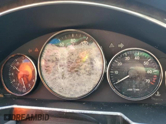 2006 Mercedes-Benz CLS 500 z VIN WDDDJ75X56A073385, wystawiony jako Copart lot #56883805 z przebiegiem Nie podano mil oraz Nie do naprawy • Non repairable. Historia ofert i sprzedaży dostępna na DreamBid. Obrazek 9.