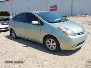 2007 Toyota Prius with VIN JTDKB20U977548064, listed as a IAAI auction lot 42040952 with 197,934 mi miles. Bid and sale history available at carsss.com. Image 1.