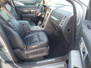 2007 Lincoln MKX with VIN 2LMDU68C27BJ33584, listed as a IAAI auction lot 41962338 with 86,340 mi miles and . Bid and sale history available at carsss.com. Image 5.