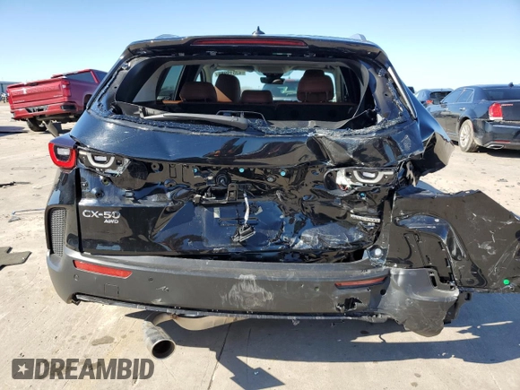 2024 Mazda CX-50 Premium Plus z VIN 7MMVABEY7RN217266, wystawiony jako Copart lot #43519985 z przebiegiem 5 291 mil mil oraz Szkoda całkowita • Salvage title. Historia ofert i sprzedaży dostępna na DreamBid. Obrazek 6.