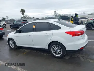 2017 Ford Focus SE с VIN 1FADP3F29HL237741, выставлен на аукционе IAAI как лот 41761820 с пробегом Не указан миль и . История ставок и продаж доступна на DreamBid. Изображение 14.