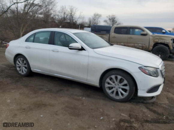 2017 Mercedes-Benz E-Class E 300 Luxury with VIN WDDZF4KB9HA191599, listed as a Copart auction lot 43017405 with 74,018 mi miles and Salvage Title. Bid and sale history available at carsss.com. Image 4.