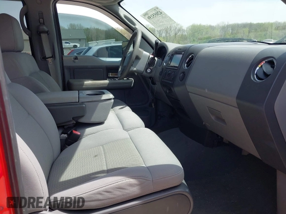 2006 Ford F-150 XLT with VIN 1FTPW145X6FA19007, listed as a IAAI auction lot 42055159 with 126,327 mi miles. Bid and sale history available at carsss.com. Image 5.
