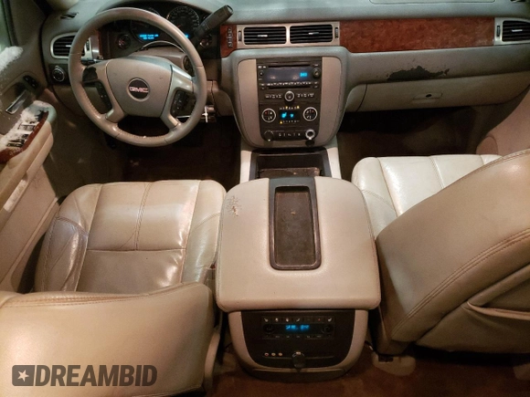 2009 GMC Yukon SLT w/4SB with VIN 1GKFK33099R252828, listed as a Copart auction lot 43205945 with 301,544 mi miles and Salvage Title. Bid and sale history available at carsss.com. Image 8.