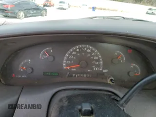 2003 Ford F-150 XL z VIN 1FTRF18W53NB45997, wystawiony jako Copart lot #42451525 z przebiegiem 149 166 mil mil oraz Szkoda całkowita • Salvage title. Historia ofert i sprzedaży dostępna na DreamBid. Obrazek 9.