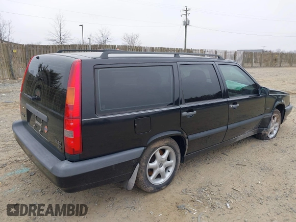 1996 Volvo 850 с VIN YV1LW5549T2173250, выставлен на аукционе IAAI как лот 41773998 с пробегом 224 384 миль миль и . История ставок и продаж доступна на DreamBid. Изображение 4.