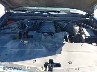 2015 Chevrolet Silverado 1500 LT with VIN 3GCPCREC0FG358362, listed as a IAAI auction lot 41654405 with 200,618 mi miles. Bid and sale history available at carsss.com. Image 10.