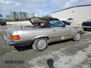 1986 Mercedes-Benz 560 SL with VIN WDBBA48D1GA040918, listed as a Copart auction lot 79708704 with 121,310 mi miles and Salvage Title. Bid and sale history available at DreamBid. Image 3.