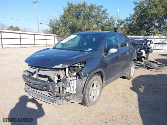 2020 Chevrolet Trax LS with VIN 3GNCJKSB9LL202855, listed as a IAAI auction lot 41554686 with 88,854 mi miles. Bid and sale history available at carsss.com. Image 2.