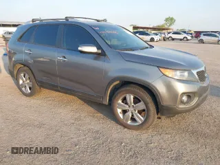 2013 Kia Sorento EX with VIN 5XYKU3A62DG365670, listed as a IAAI auction lot 42052055 with 169,178 mi miles. Bid and sale history available at carsss.com. Image 1.