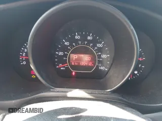 2014 Kia Soul with VIN KNDJN2A2XE7070668, listed as a IAAI auction lot 41661161 with 135,412 mi miles. Bid and sale history available at carsss.com. Image 7.