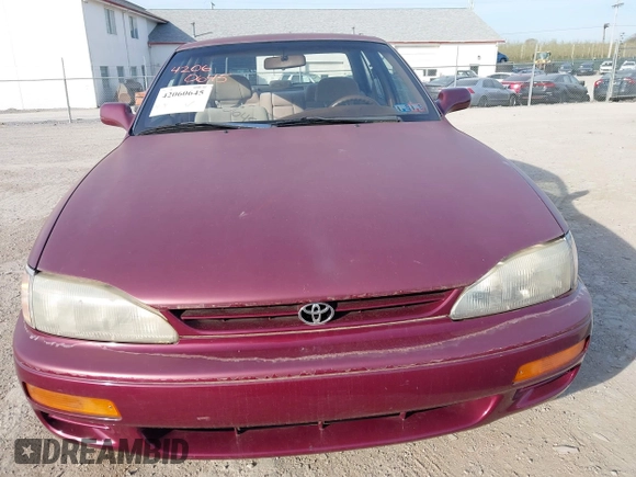 1996 Toyota Camry DX z VIN 4T1BG12K3TU662835, wystawiony jako IAAI lot #42060645 z przebiegiem 195 600 mil mil oraz . Historia ofert i sprzedaży dostępna na DreamBid. Obrazek 6.
